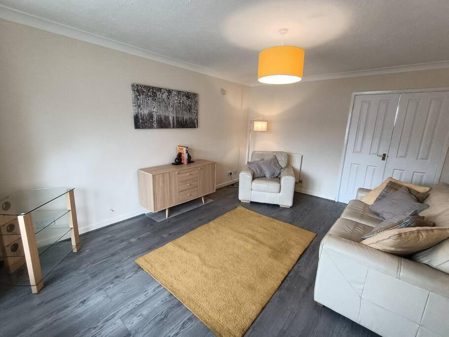 Вилла Trevithick Gardens, No 47. Мертир-Тидвилл Экстерьер фото